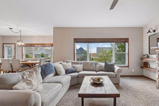 9161 River Rock Drive N, Chanhassen, MN 55317