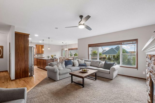 9161 River Rock Drive N, Chanhassen, MN 55317