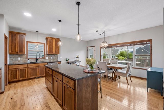 9161 River Rock Drive N, Chanhassen, MN 55317