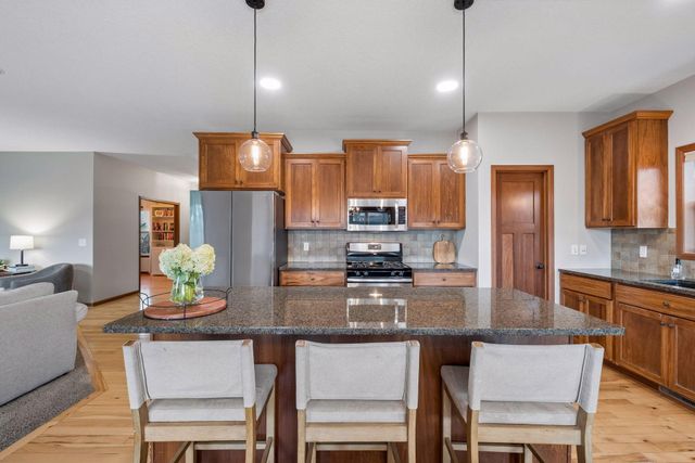 9161 River Rock Drive N, Chanhassen, MN 55317