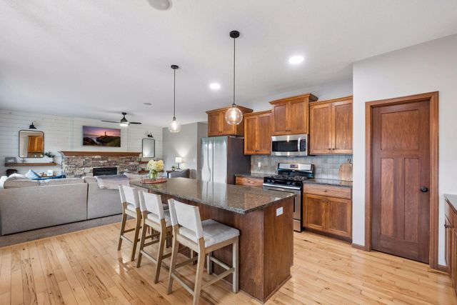 9161 River Rock Drive N, Chanhassen, MN 55317
