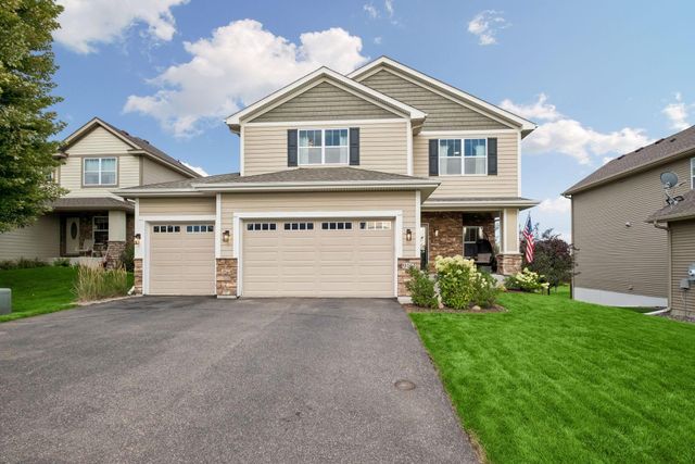 9161 River Rock Drive N, Chanhassen, MN 55317