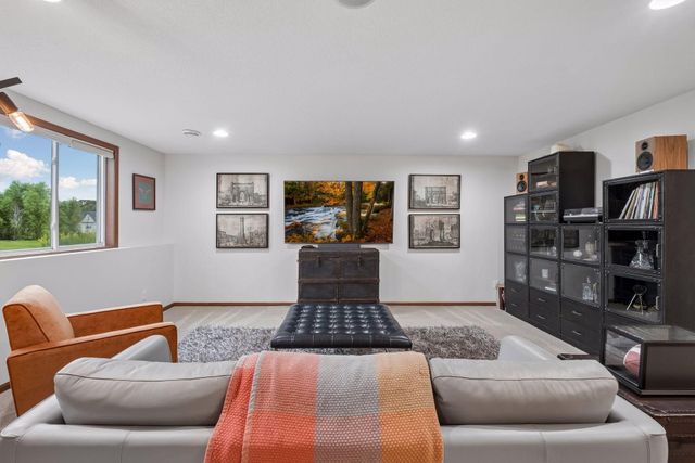 9161 River Rock Drive N, Chanhassen, MN 55317