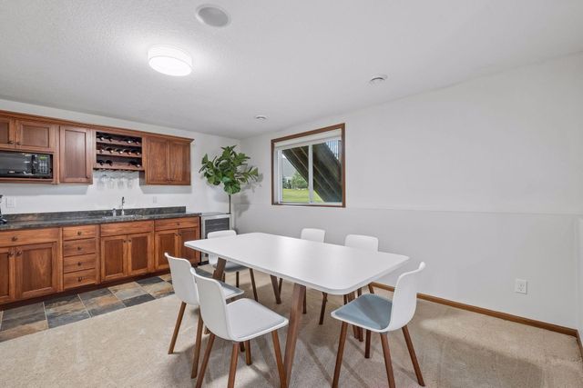 9161 River Rock Drive N, Chanhassen, MN 55317