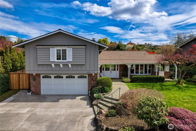 2008 121st Avenue SE, Bellevue, WA 98005