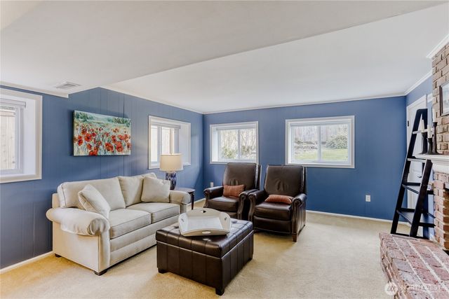 2008 121st Avenue SE, Bellevue, WA 98005