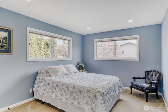 2008 121st Avenue SE, Bellevue, WA 98005