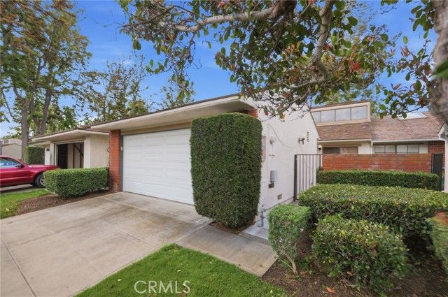 27 Dogwood, Irvine, CA 92612