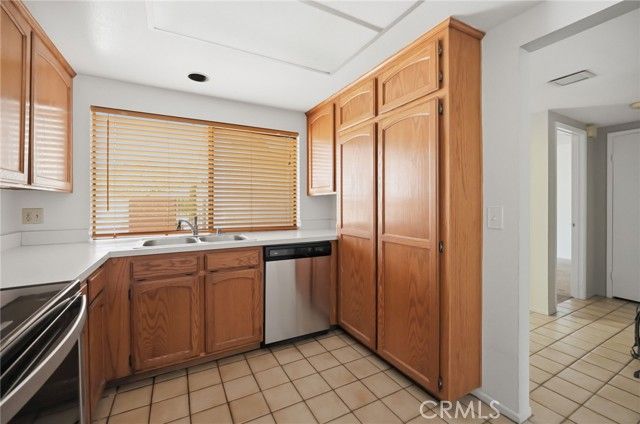 27 Dogwood, Irvine, CA 92612