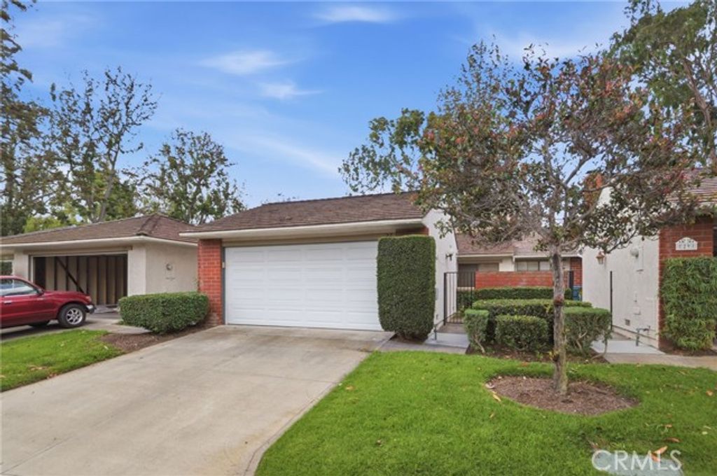 27 Dogwood, Irvine, CA 92612