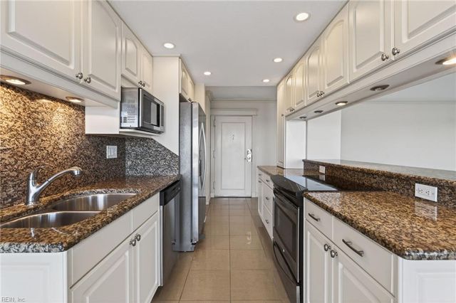 2830 Shore Dr Apt 800, Virginia Beach, VA 23451