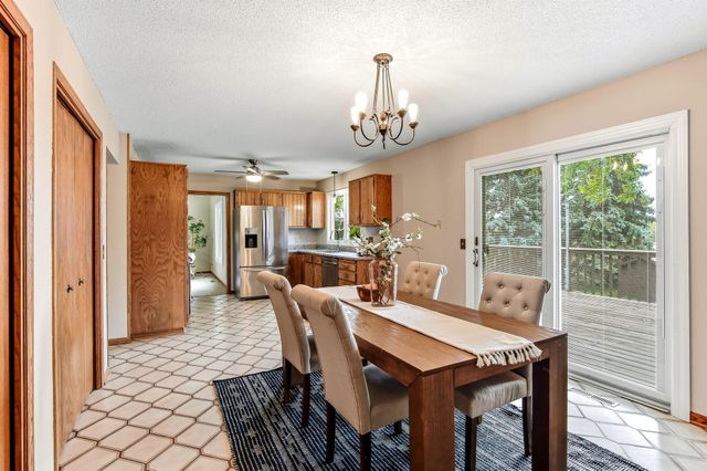 17330 Ipswich Way, Lakeville, MN 55044