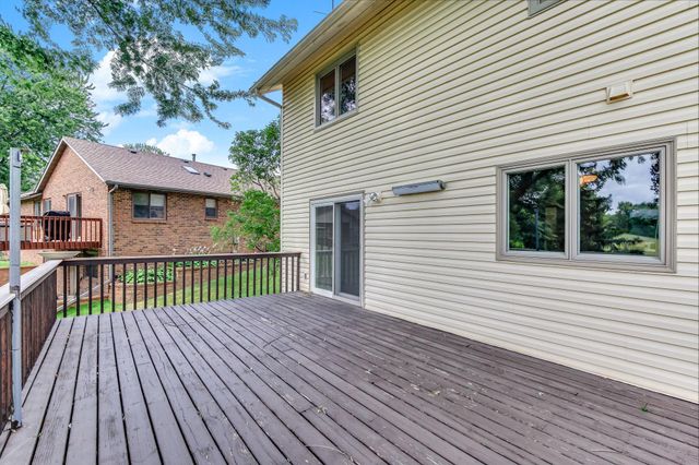 17330 Ipswich Way, Lakeville, MN 55044
