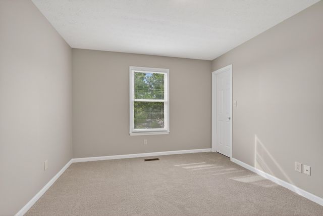 680 Graftons Mill Lane, Lexington, KY 40509