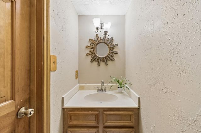 20734 Highland Hollow Lane, Houston, TX 77073