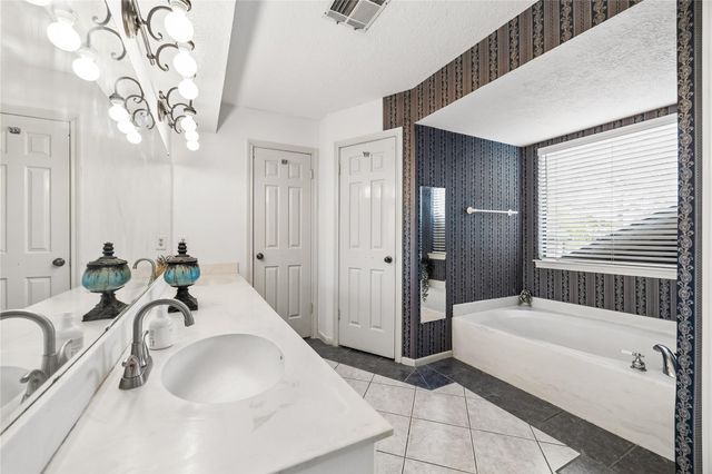 20734 Highland Hollow Lane, Houston, TX 77073