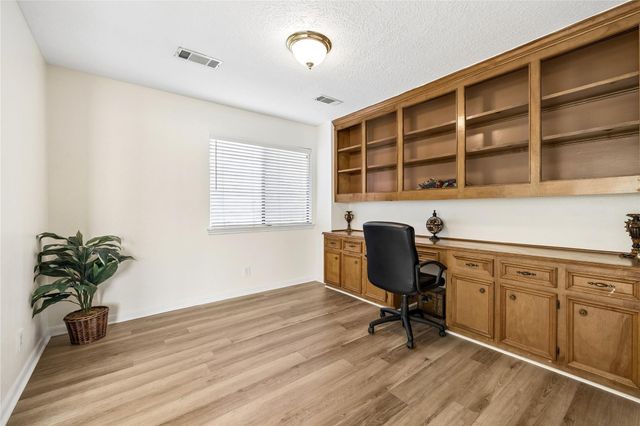 20734 Highland Hollow Lane, Houston, TX 77073