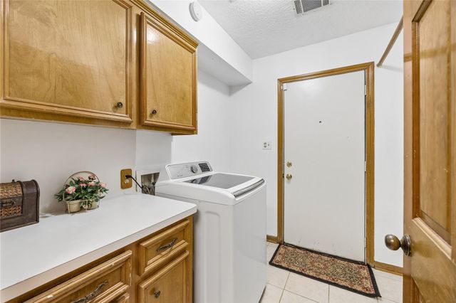 20734 Highland Hollow Lane, Houston, TX 77073