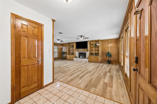 20734 Highland Hollow Lane, Houston, TX 77073