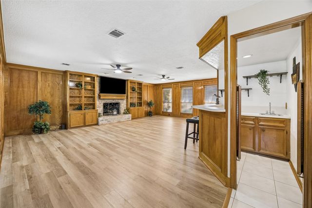 20734 Highland Hollow Lane, Houston, TX 77073