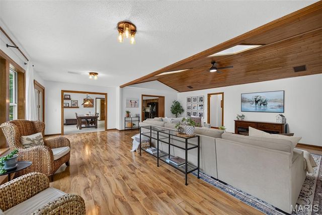 29 Greenview Drive, Defiance, MO 63341
