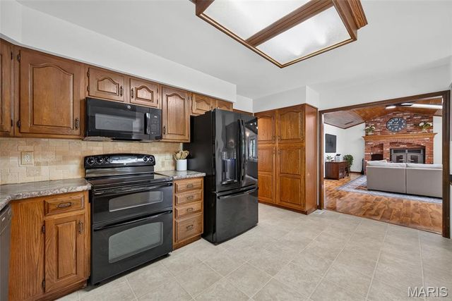 29 Greenview Drive, Defiance, MO 63341