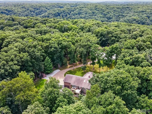 29 Greenview Drive, Defiance, MO 63341
