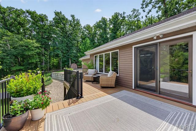 29 Greenview Drive, Defiance, MO 63341