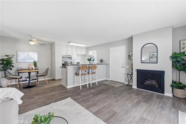 2841 S Fairview South E, Santa Ana, CA 92704