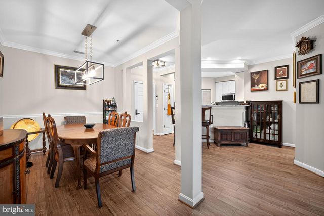 5112 DONOVAN DR #302, Alexandria, VA 22304