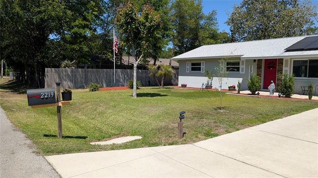 2219 NE 18 AVENUE, Ocala, FL 34470