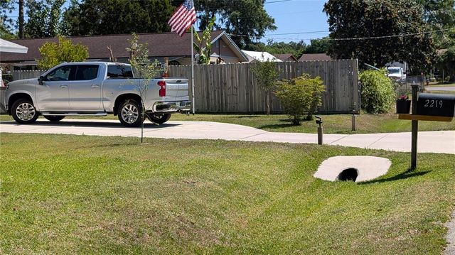 2219 NE 18 AVENUE, Ocala, FL 34470