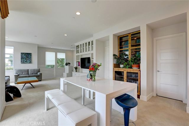 1 Vantis, Aliso Viejo, CA 92656