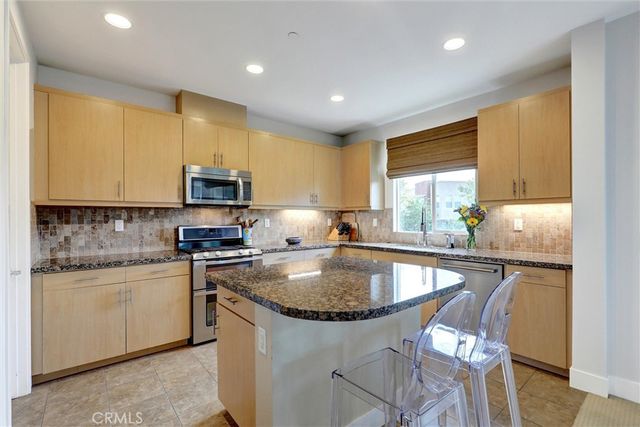 1 Vantis, Aliso Viejo, CA 92656
