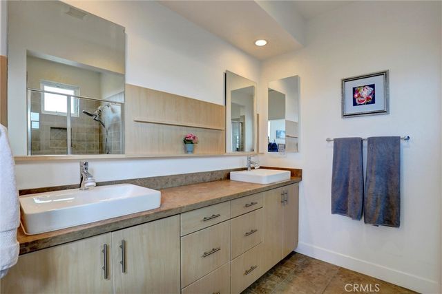 1 Vantis, Aliso Viejo, CA 92656