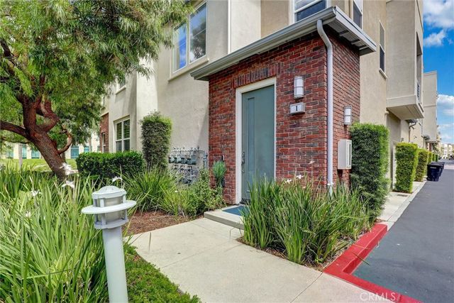 1 Vantis, Aliso Viejo, CA 92656