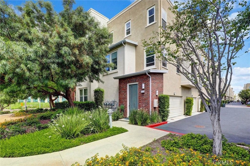 1 Vantis, Aliso Viejo, CA 92656