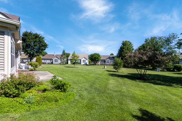 16567 Buckner Pond Way, Crest Hill, IL 60403