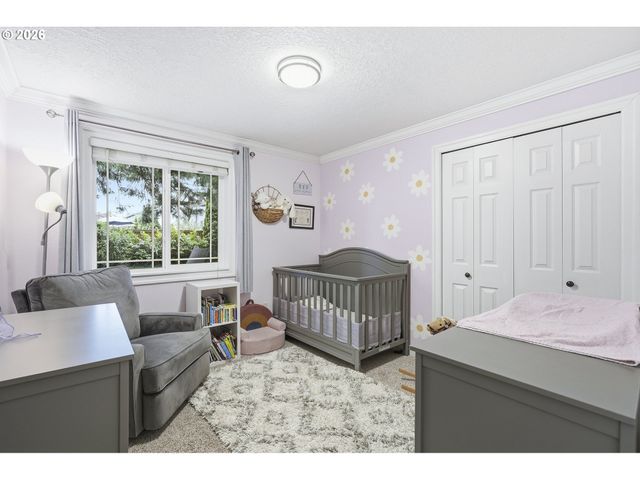 910 Nw HERTEL St, Hillsboro, OR 97124