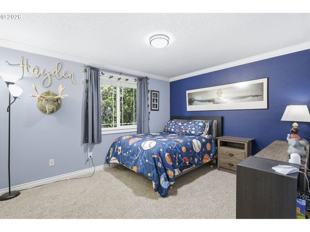910 Nw HERTEL St, Hillsboro, OR 97124