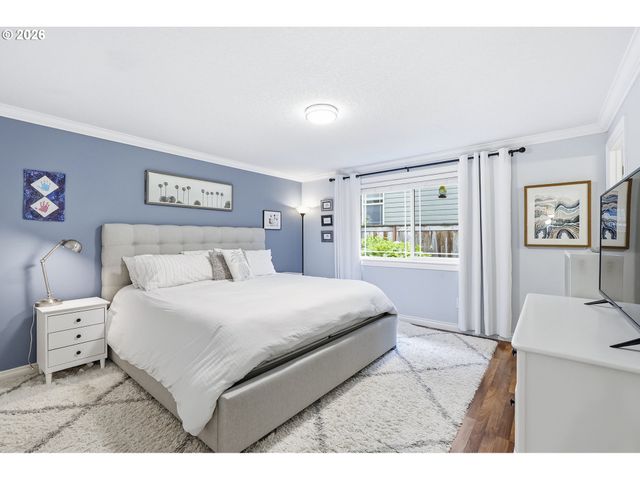 910 Nw HERTEL St, Hillsboro, OR 97124