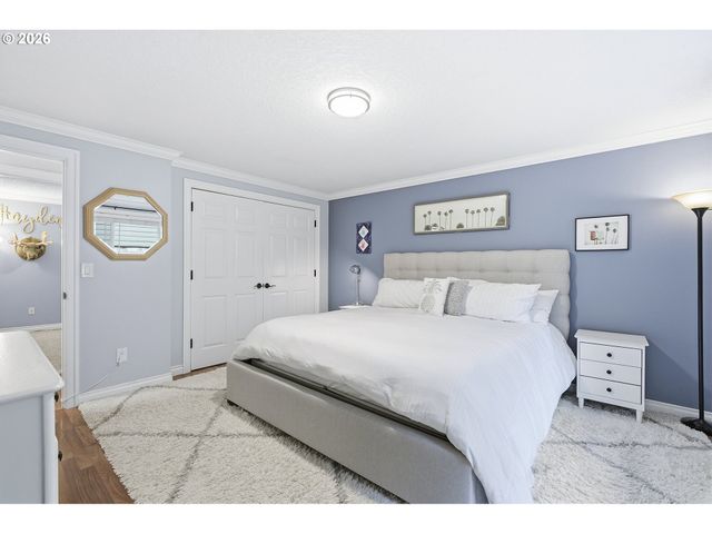 910 Nw HERTEL St, Hillsboro, OR 97124
