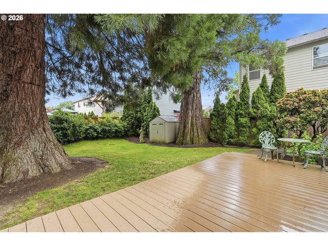 910 Nw HERTEL St, Hillsboro, OR 97124