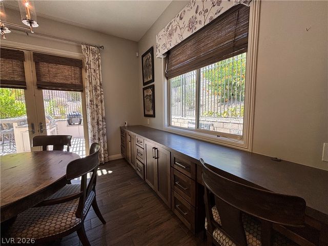 81 Navarra Canyon Court, Las Vegas, NV 89138