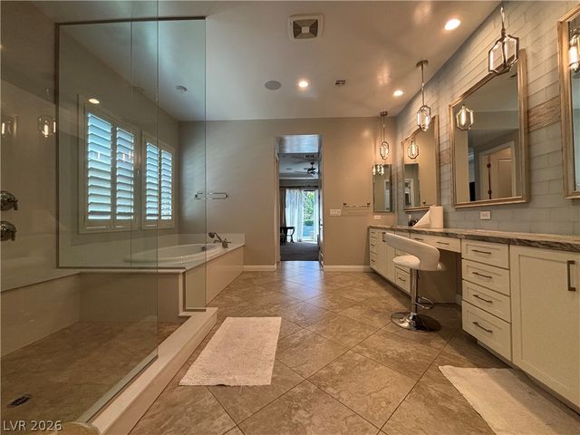 81 Navarra Canyon Court, Las Vegas, NV 89138