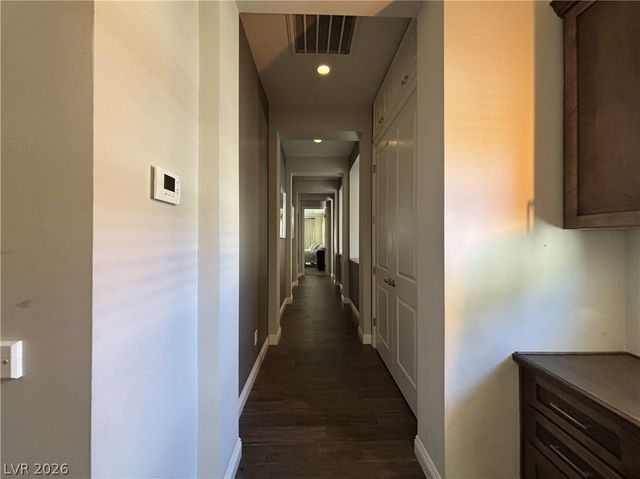 81 Navarra Canyon Court, Las Vegas, NV 89138