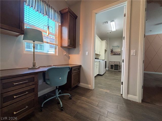 81 Navarra Canyon Court, Las Vegas, NV 89138
