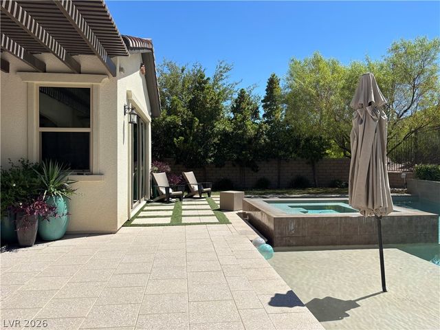 81 Navarra Canyon Court, Las Vegas, NV 89138
