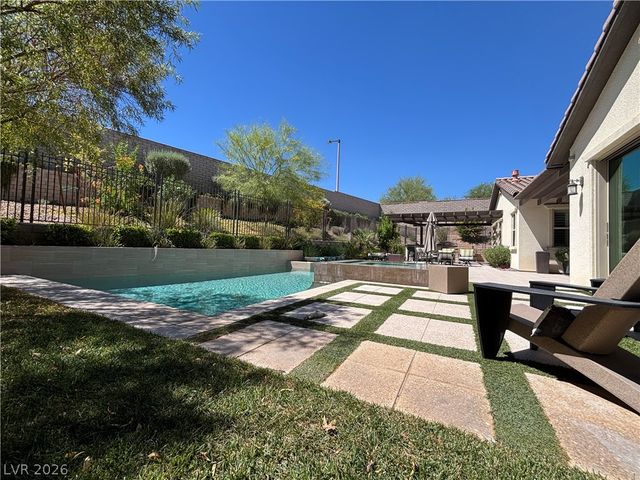 81 Navarra Canyon Court, Las Vegas, NV 89138