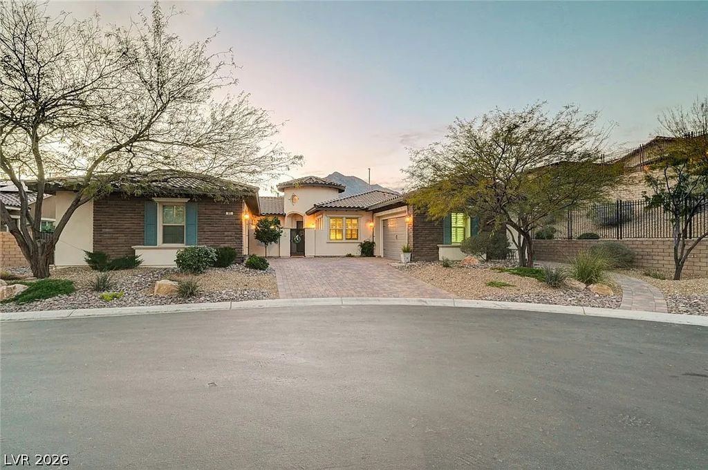 81 Navarra Canyon Court, Las Vegas, NV 89138